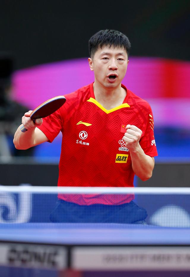 通过网球建 通过网球建